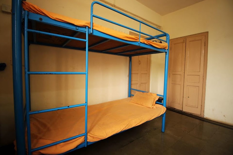 B.M.T.H. Lodge - Co-ed hostel in Mumbai