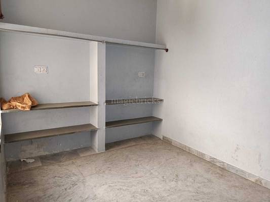 Bed in a 1 Bhk apartment Khatipura - Co-ed hostel in Jaipur