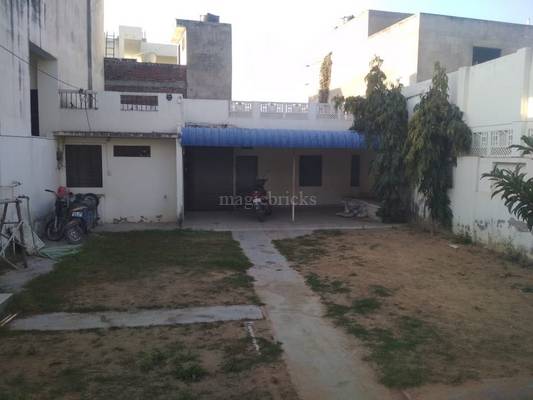 Bed in a 2 Bhk apartment Jagatpura - Co-ed hostel in Jaipur