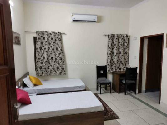 Bed in a 5 Bhk apartment Mansarovar - Co-ed hostel in Jaipur