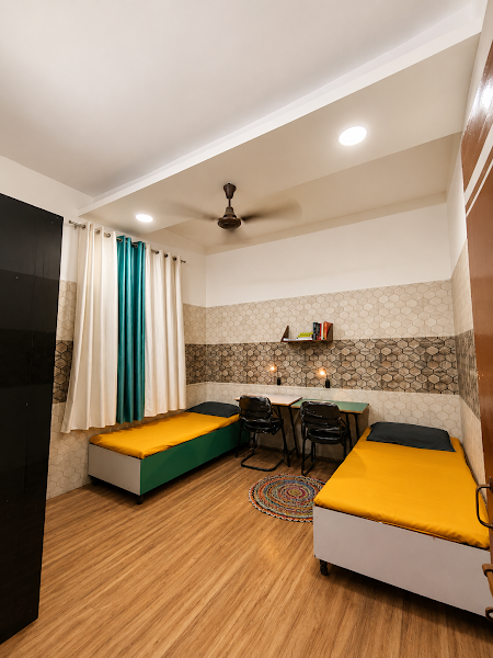DUHomes Boys PG - Boys hostel in Delhi