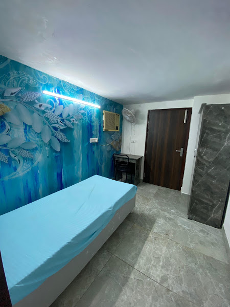 JMK RESIDENCY BOYS PG - Boys hostel in Delhi