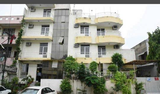 Kala Residency PG C-Scheme - Room interior