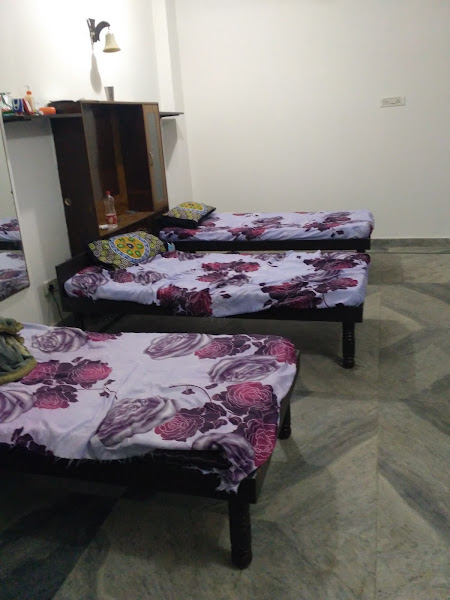 Kyra PG Home's - Boys hostel in Delhi