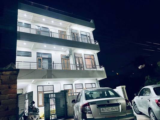 Neelkanth stay home PG Mahal Yojana - Girls hostel in Jaipur