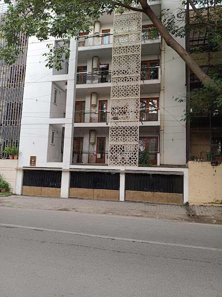 Ritika rooms pg:-(boys/girls) - Co-ed hostel in Delhi