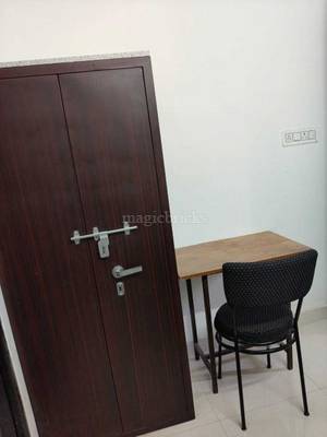 Room/Bed in a 5 Bhk apartment Agarwal Farm - Bathroom
