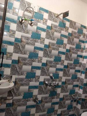 Room/Bed in a 5 Bhk apartment Agarwal Farm - Study area