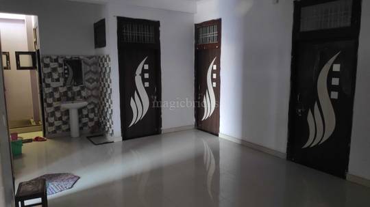 Room/Bed in a 5 Bhk apartment Sodala - Corridor