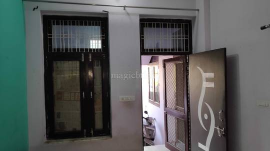 Room/Bed in a 5 Bhk apartment Sodala - Facilities