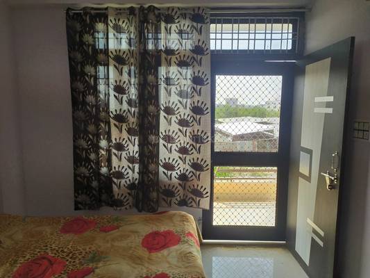 Shree Radhe Krishna Hostel PG Sitapura Industrial Area - Room interior