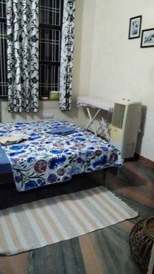 Single Room in a 1 Bhk apartment Niwaru Road - Girls hostel in Jaipur