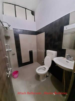 Single Room in a 3 Bhk apartment Jawahar Nagar - Common area