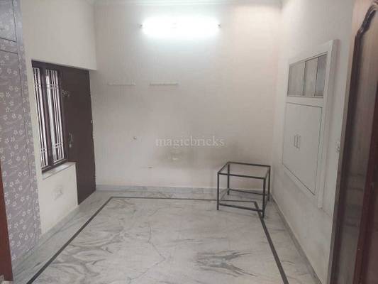 Bed in a 2 Bhk apartment Mahesh Nagar - Bathroom