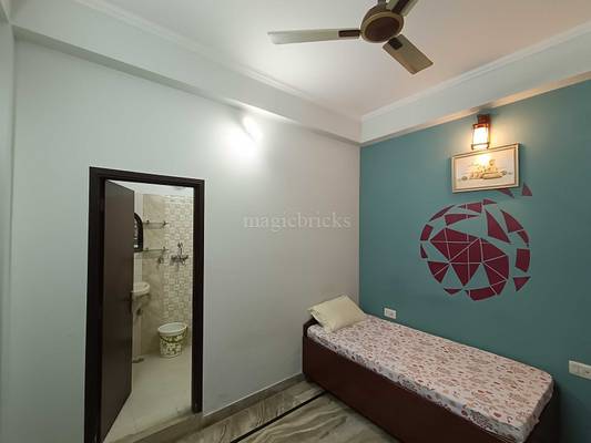 Sai Sriniwas PG Barkat Nagar - Building entrance